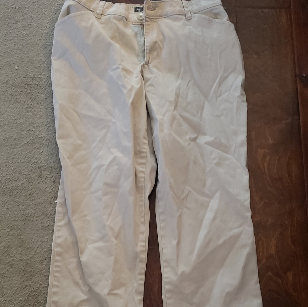 Lee pants, 2 front and back pockets